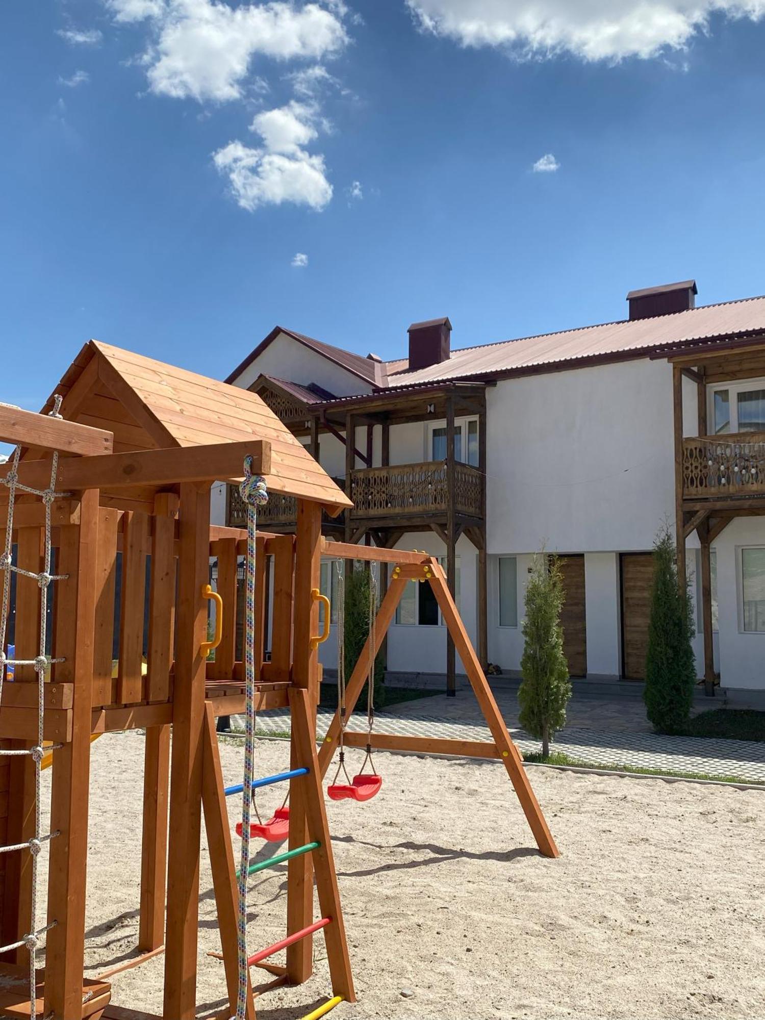 Motives Inn Dilijan Exterior photo